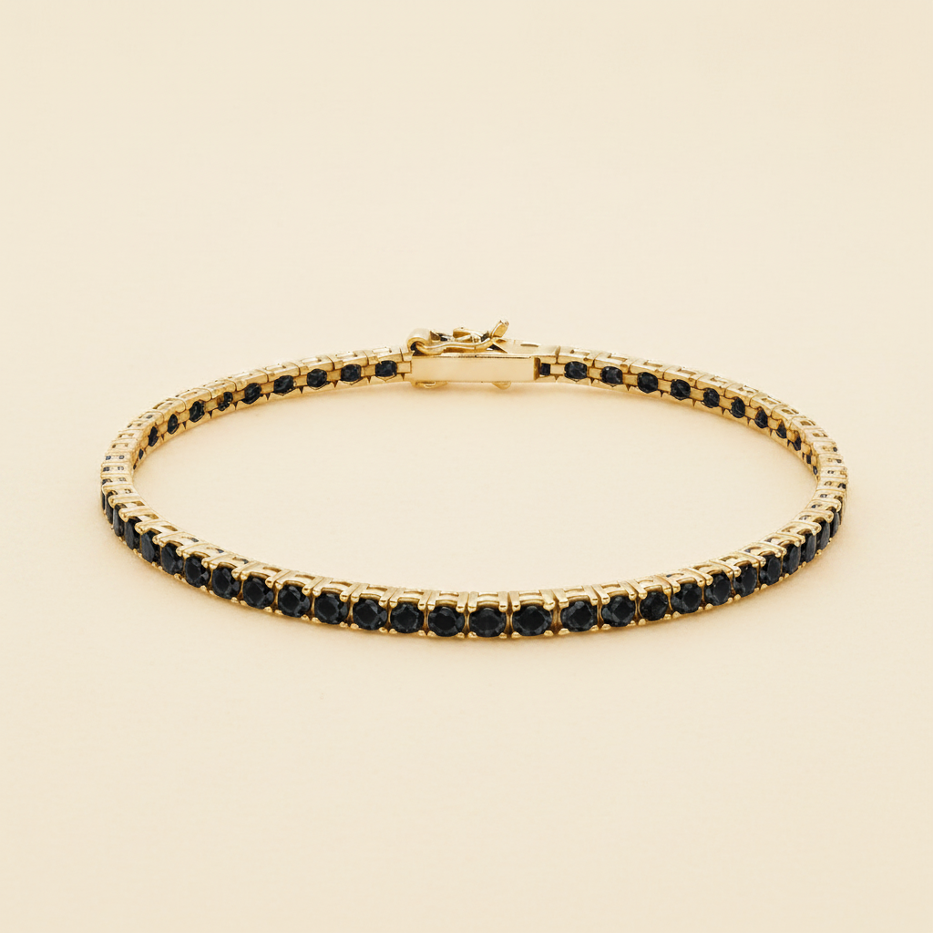 Bracciale tennis su sfondo sabbia salentino