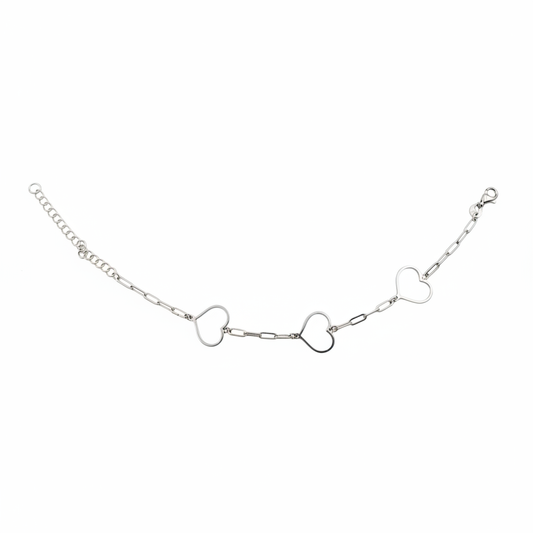 Bracciale Tre Cuori sfondo bianco quadrata