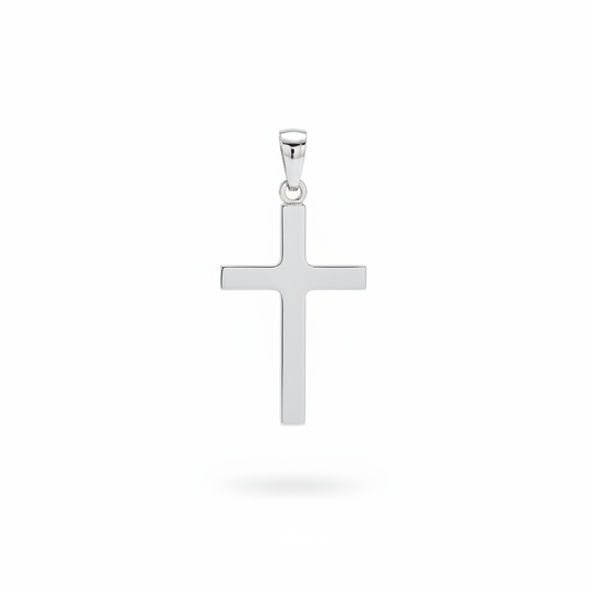 Ciondolo croce piatta lucida argento 925 su sfondo bianco sospesa