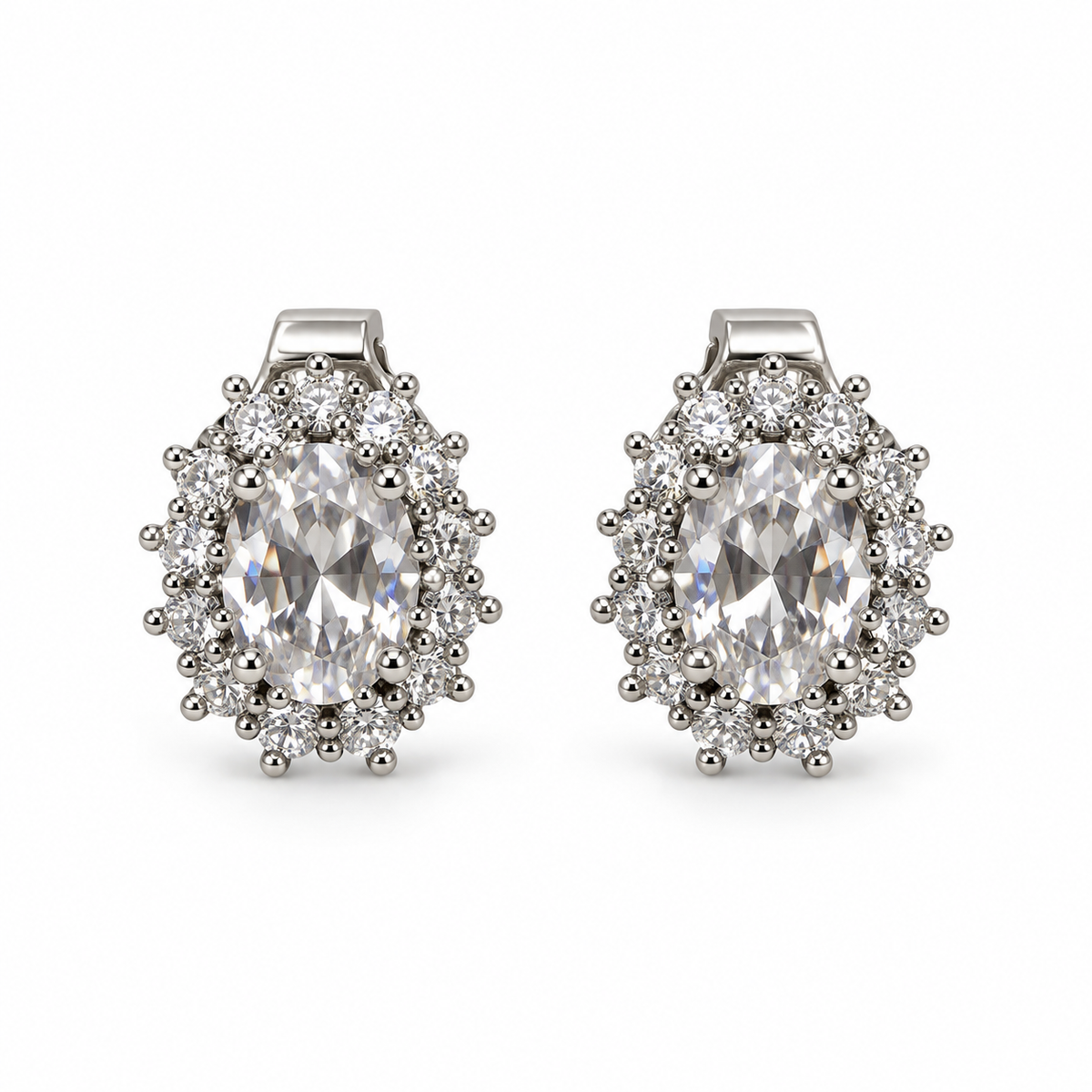 Orecchini ovali in argento 925 – Bianco – foto singola su sfondo bianco