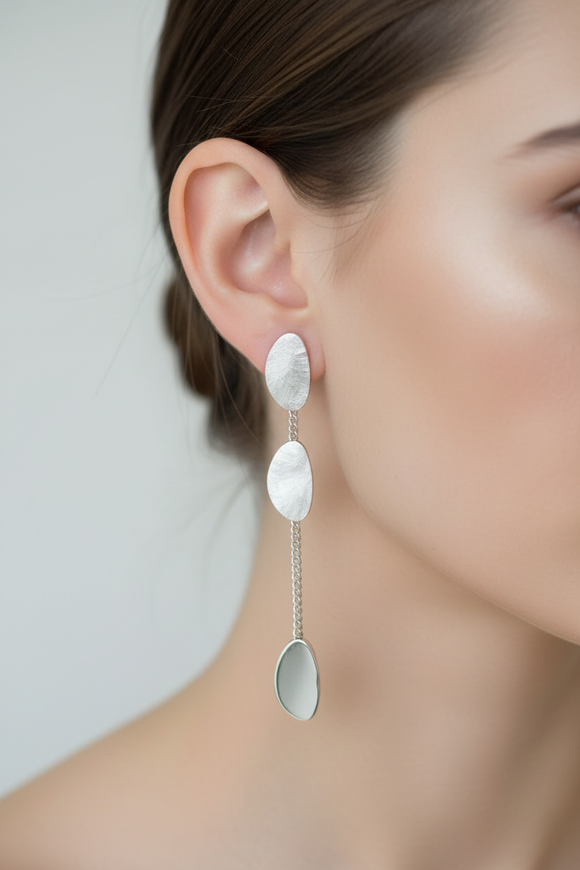 Orecchini lunghi dischi lucidi senza ombre